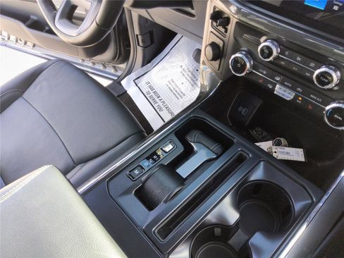 Certified 2022 Ford F150 XLT w/ Equipment Group 302A High image 38