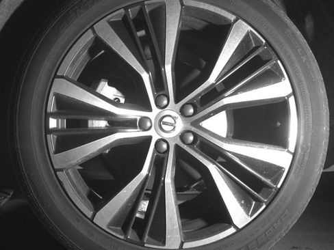 Used 2023 Volvo XC60 B5 Plus w/ Climate Package image 39