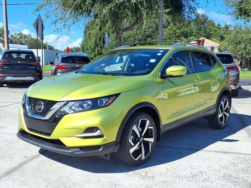 Used 2021 Nissan Rogue Sport SL image 3