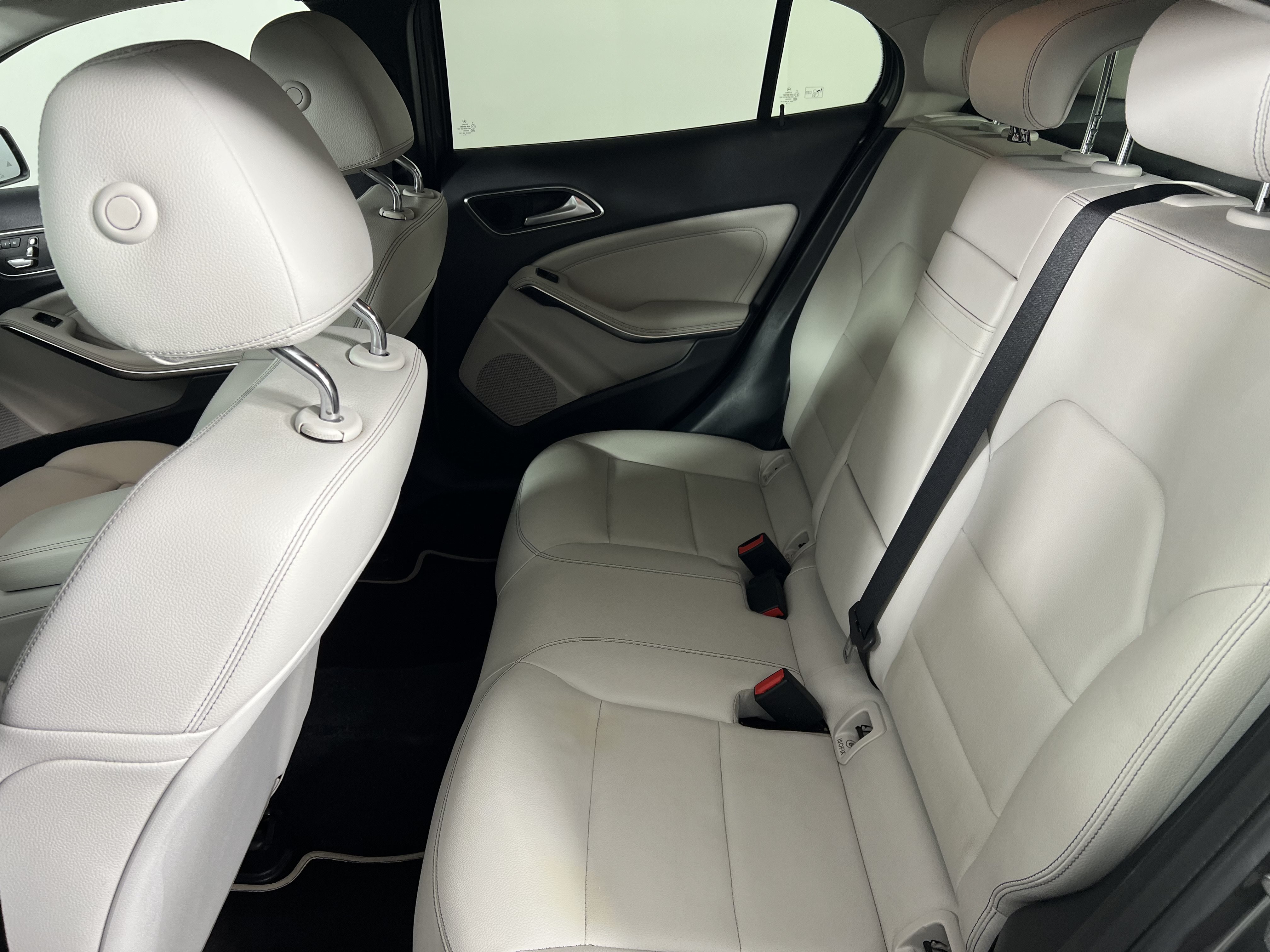 Used 2020 Mercedes-Benz GLA 250 4MATIC image 19