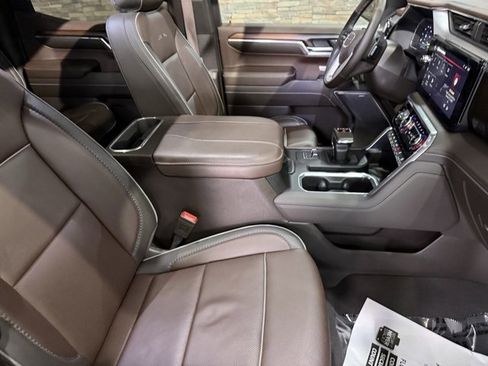 Used 2025 GMC Sierra 1500 Denali w/ Denali Reserve Package image 24