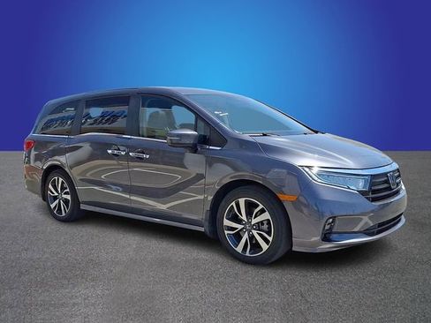 Used 2023 Honda Odyssey Touring image 2
