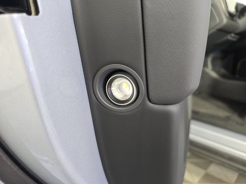 Used 2025 Rivian R1S Adventure AWD/4WD image 32