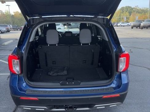Used 2020 Ford Explorer XLT w/ Equipment Group 202A image 9