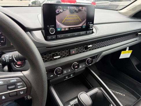 Certified 2025 Honda Accord SE image 25