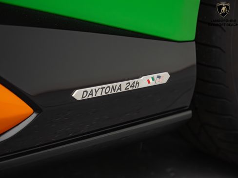 Used 2020 Lamborghini Huracan EVO image 8