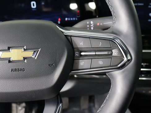 Used 2025 Chevrolet Equinox LT w/ Safety and Technology Package image 40