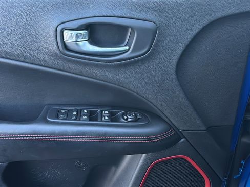 Used 2018 Jeep Compass Trailhawk w/ Safe & Security Group image 21