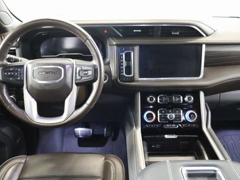 Used 2022 GMC Yukon Denali w/ Max Trailering Package image 13