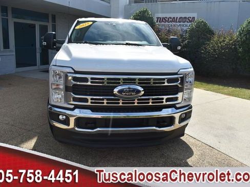 Used 2025 Ford F250 XLT w/ FX4 Off-Road Package image 4