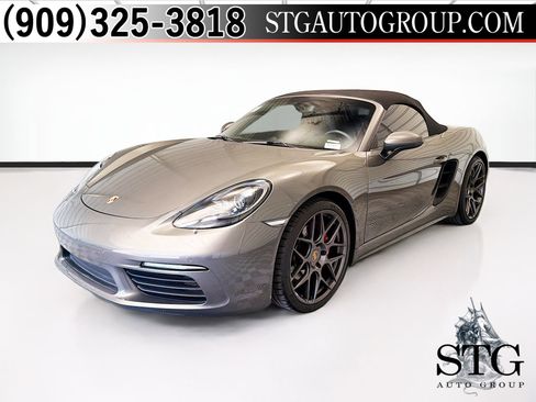 Used 2017 Porsche 718 Boxster S RWD image 1