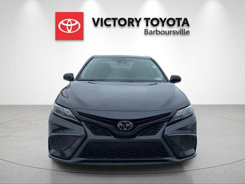 Used 2024 Toyota Camry SE image 8