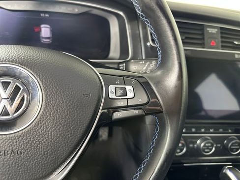 Used 2019 Volkswagen e-Golf SEL Premium image 16