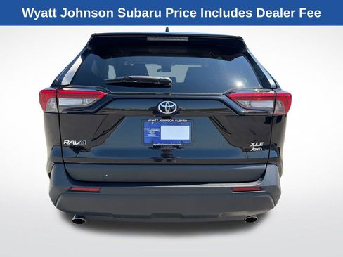 Used 2024 Toyota RAV4 XLE AWD/4WD image 7