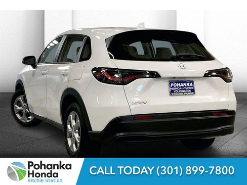Used 2025 Honda HR-V LX image 10