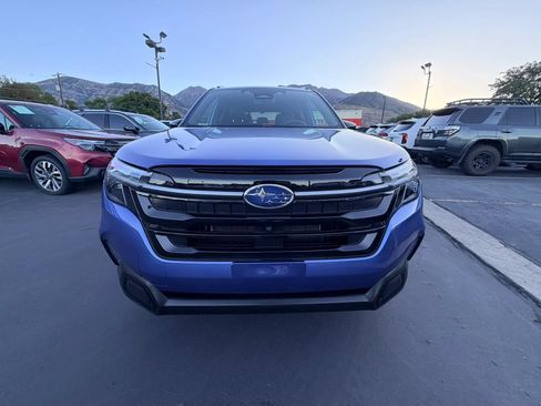 Used 2025 Subaru Forester Touring AWD/4WD image 8