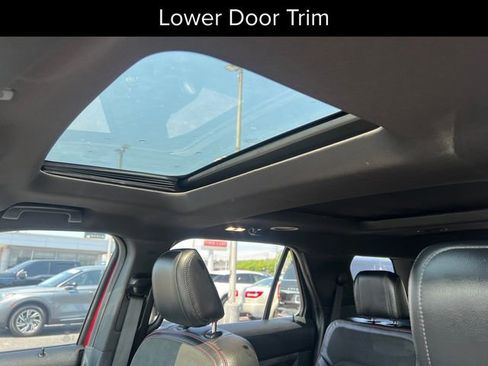 Used 2019 Ford Explorer XLT w/ Equipment Group 202A AWD/4WD image 27