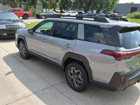 Used 2026 Subaru Outback Premium AWD/4WD image 3