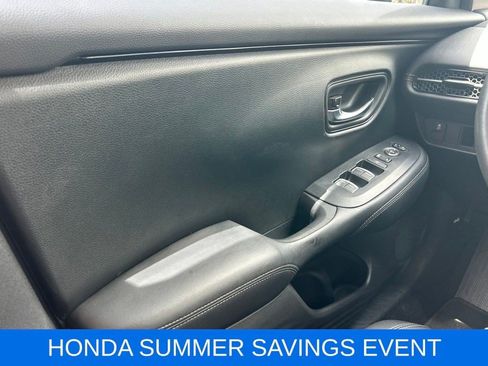 Used 2024 Honda HR-V EX-L image 16