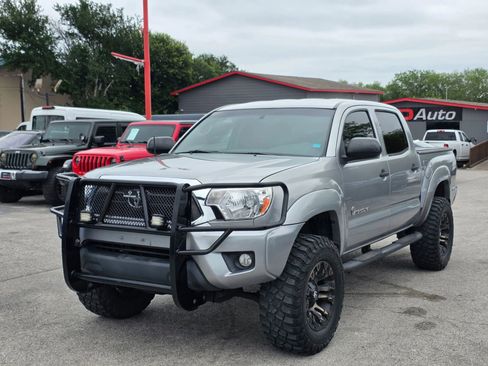 Used 2014 Toyota Tacoma PreRunner w/ SR5 Package RWD image 7