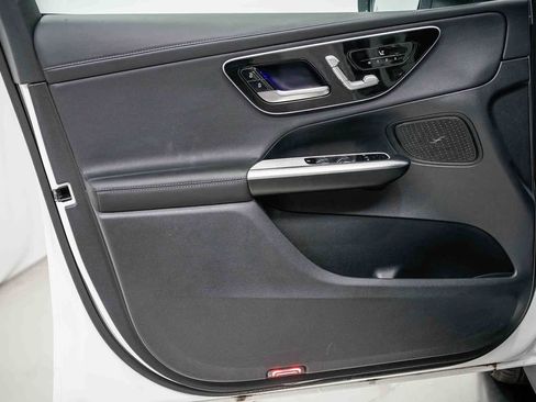 Certified 2024 Mercedes-Benz GLC 300 image 18