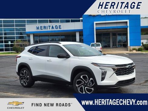 New 2026 Chevrolet Trax RS w/ Driver Confidence Package FWD image 1