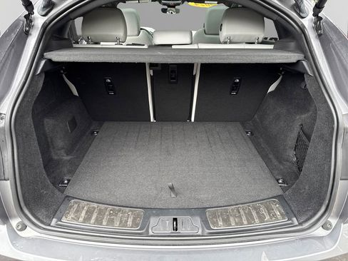 Used 2024 Jaguar E-PACE R-Dynamic SE image 11