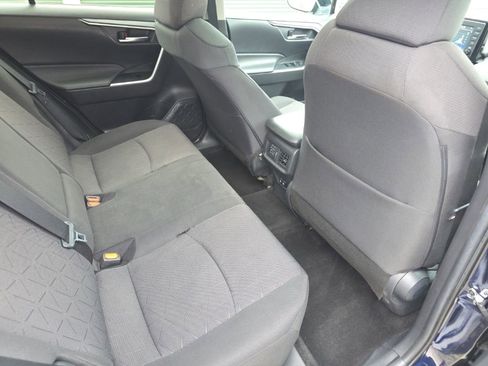 Certified 2019 Toyota RAV4 XLE w/ Convenience Package image 16