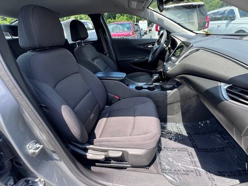 Used 2025 Chevrolet Malibu LT FWD image 23