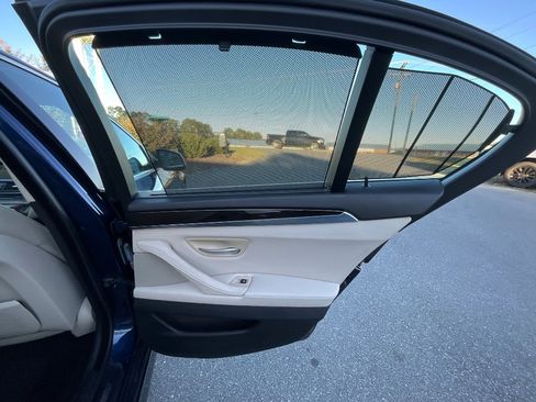 Used 2011 BMW 528i Sedan image 28