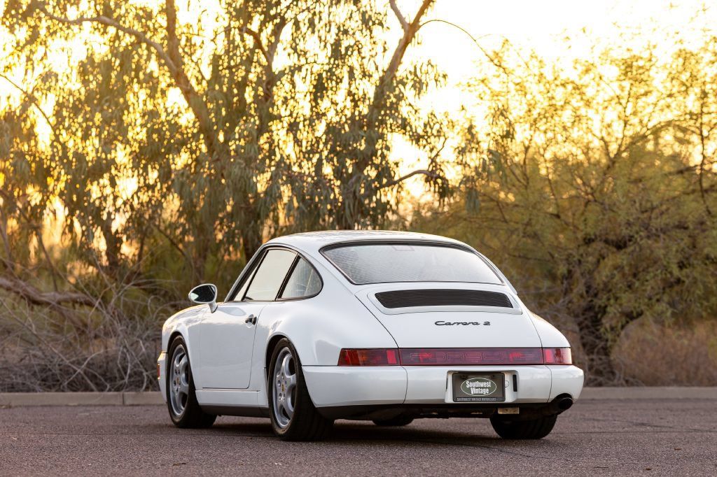 Used 1992 Porsche 911 Carrera RWD image 14
