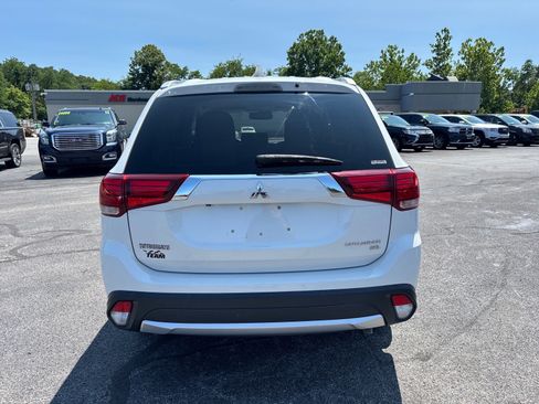 Used 2017 Mitsubishi Outlander SEL AWD/4WD image 6