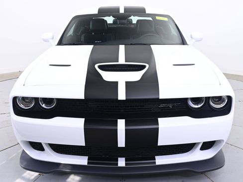 Used 2015 Dodge Challenger SRT Hellcat image 10