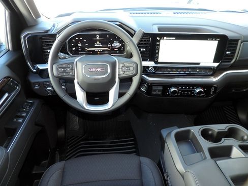 New 2026 GMC Sierra 1500 Elevation image 17