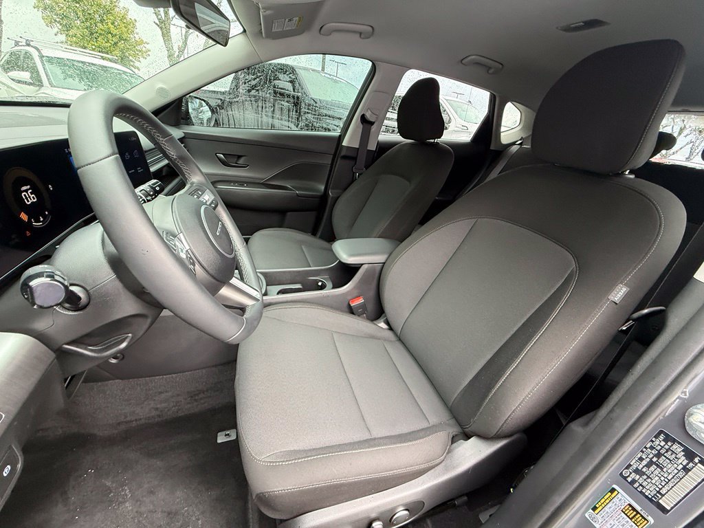 Used 2025 Hyundai Kona SEL FWD image 21