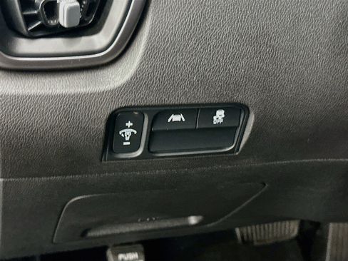 Used 2023 Kia Sorento S AWD/4WD image 17
