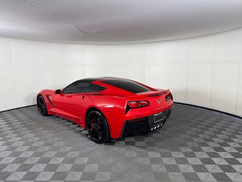 Used 2019 Chevrolet Corvette Stingray Coupe RWD image 3