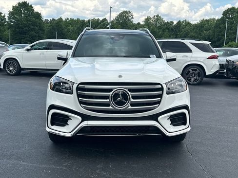 New 2026 Mercedes-Benz GLS 580 4MATIC image 2