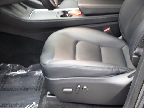 Used 2023 Tesla Model Y Long Range image 8