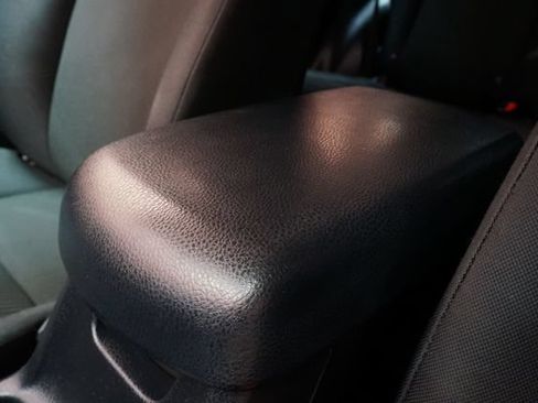 Used 2018 Toyota RAV4 LE w/ All Weather Liner Package AWD/4WD image 22