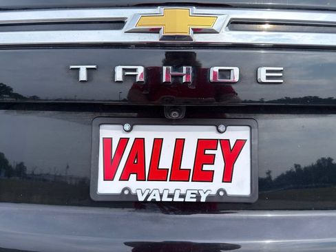Used 2024 Chevrolet Tahoe Premier AWD/4WD image 17