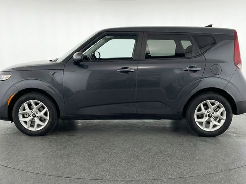 Used 2025 Kia Soul LX w/ LX Technology Package FWD image 5