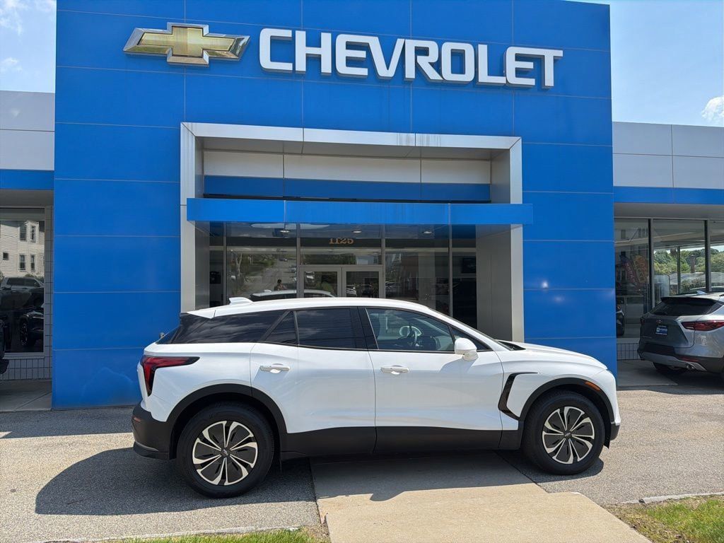 New 2025 Chevrolet Blazer EV LT w/ LPO, All-Weather Mat Package AWD/4WD image 6