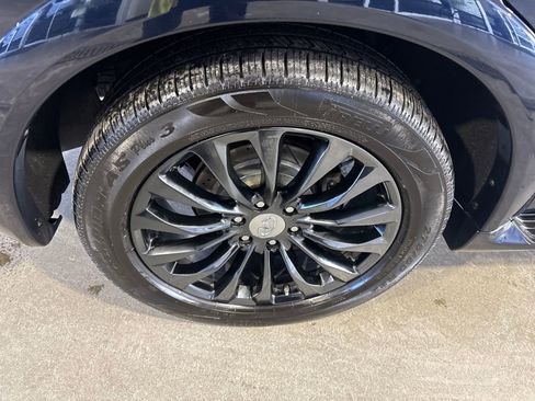 Used 2015 INFINITI QX80 Base w/ 22" Wheel Package image 32