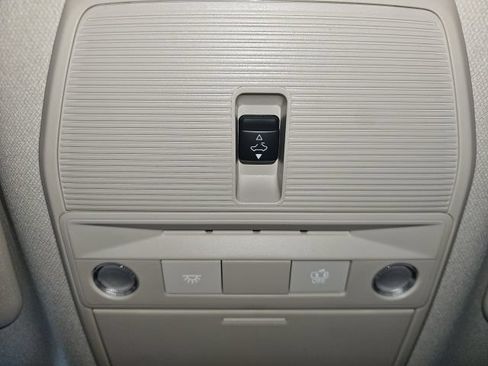 New 2026 Nissan Sentra SV w/ SV Convenience Package FWD image 20