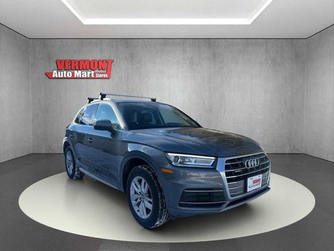 Used 2020 Audi Q5 2.0T Premium w/ Convenience Package image 1