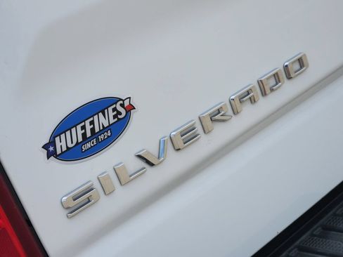 Used 2022 Chevrolet Silverado 1500 W/T RWD image 12