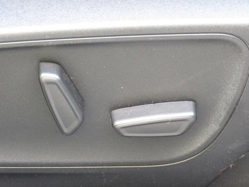 Used 2024 Ford Escape Platinum AWD/4WD image 21