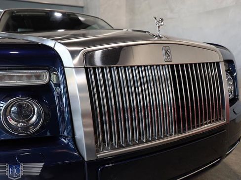 Used 2010 Rolls-Royce Phantom Coupe RWD image 9