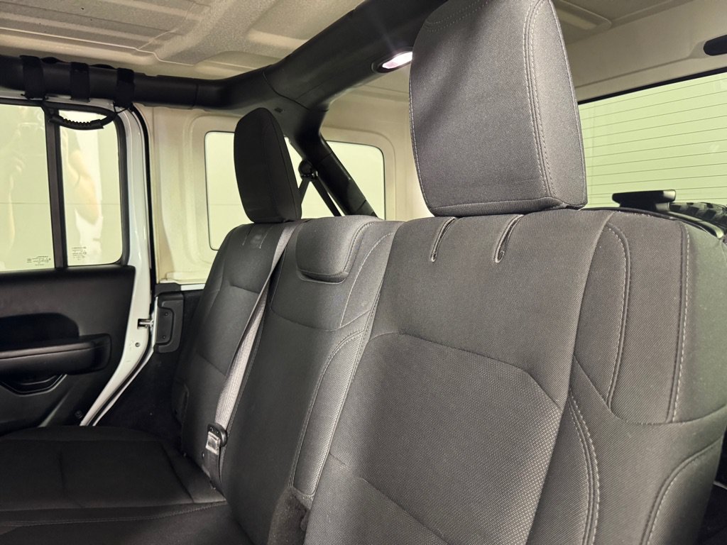 Used 2018 Jeep Wrangler Unlimited Sport S AWD/4WD image 20